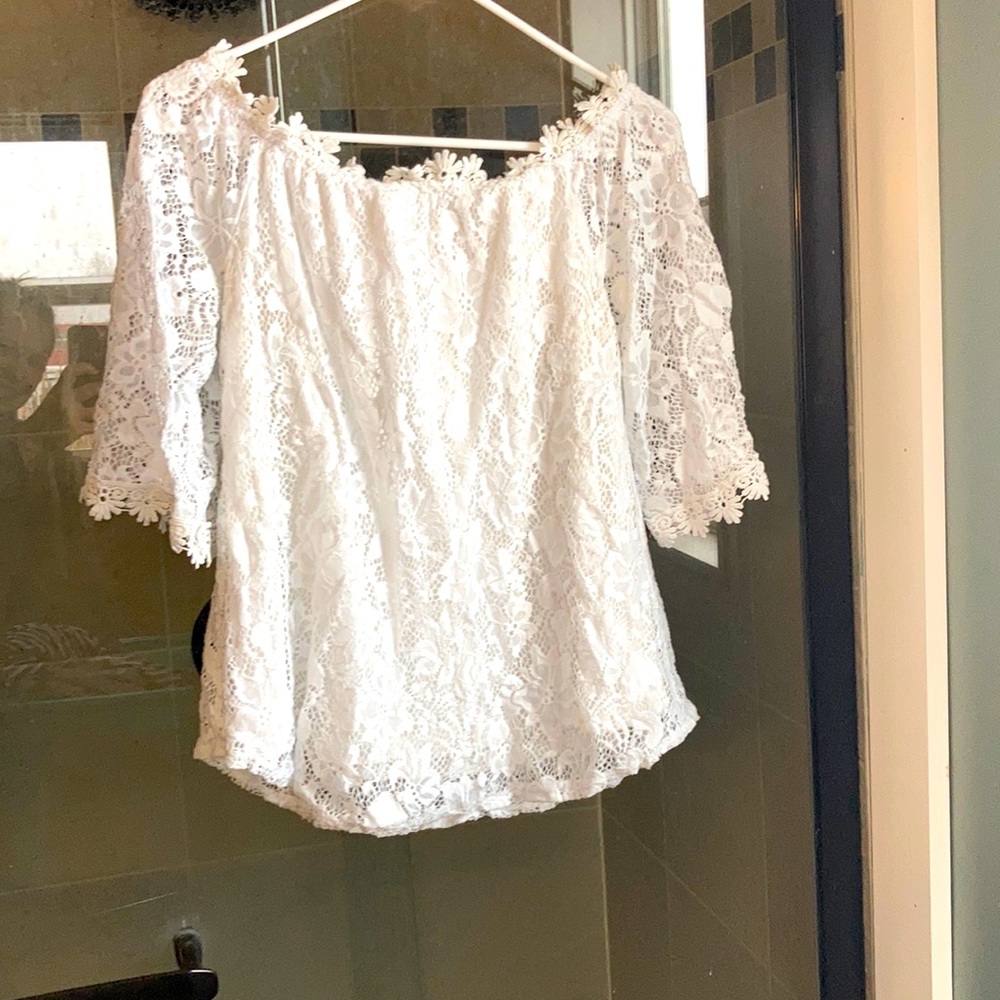 Never worn white 3/4 sleeve!
